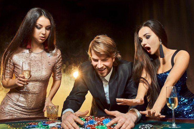 Platform yoktogel 28 menampilkan berbagai kategori permainan dan fitur pembayaran lokal